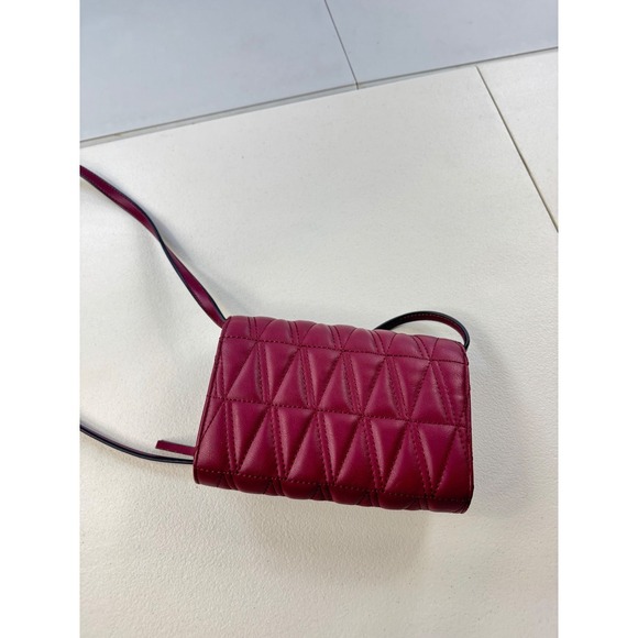 Simply Vera Vera Wang Burgundy Quilted Crossbody Bag Purse Small Flap - Picture 2 of 8
